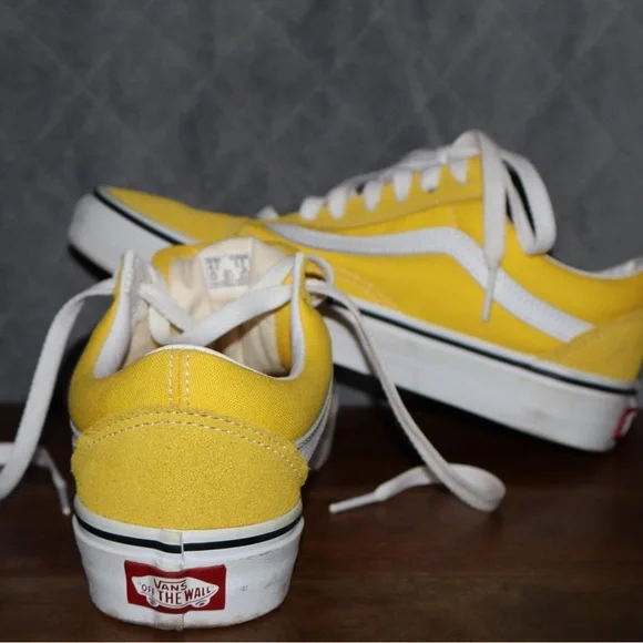 Vans Unisex Old Skool Shoes ‘Vibrant Yellow' - Picture 3 of 13